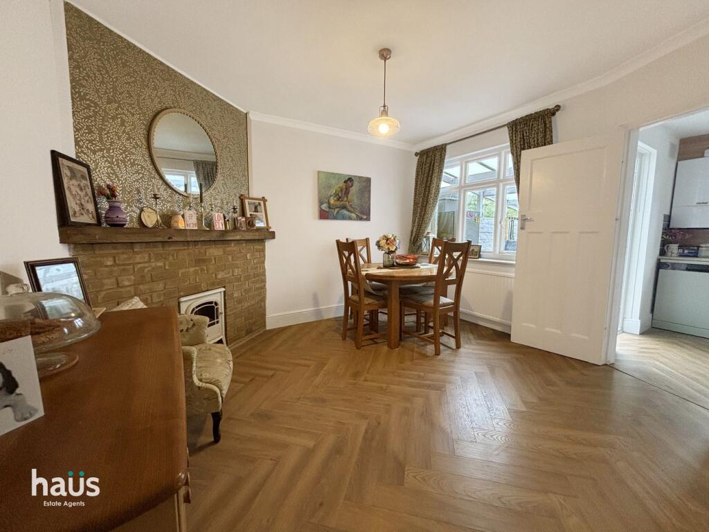 House in Gillingham, Medway - View 5