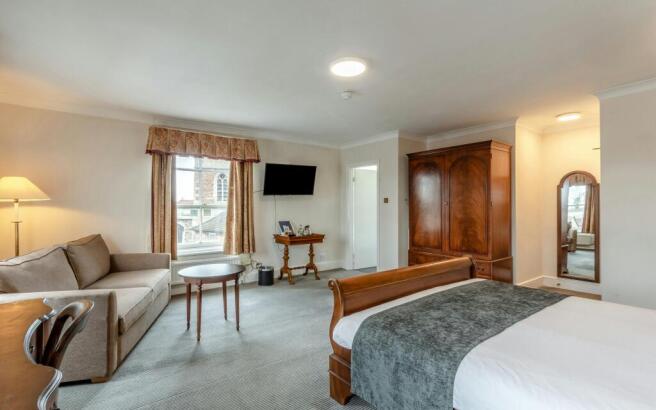 8685240-interior33.jpg