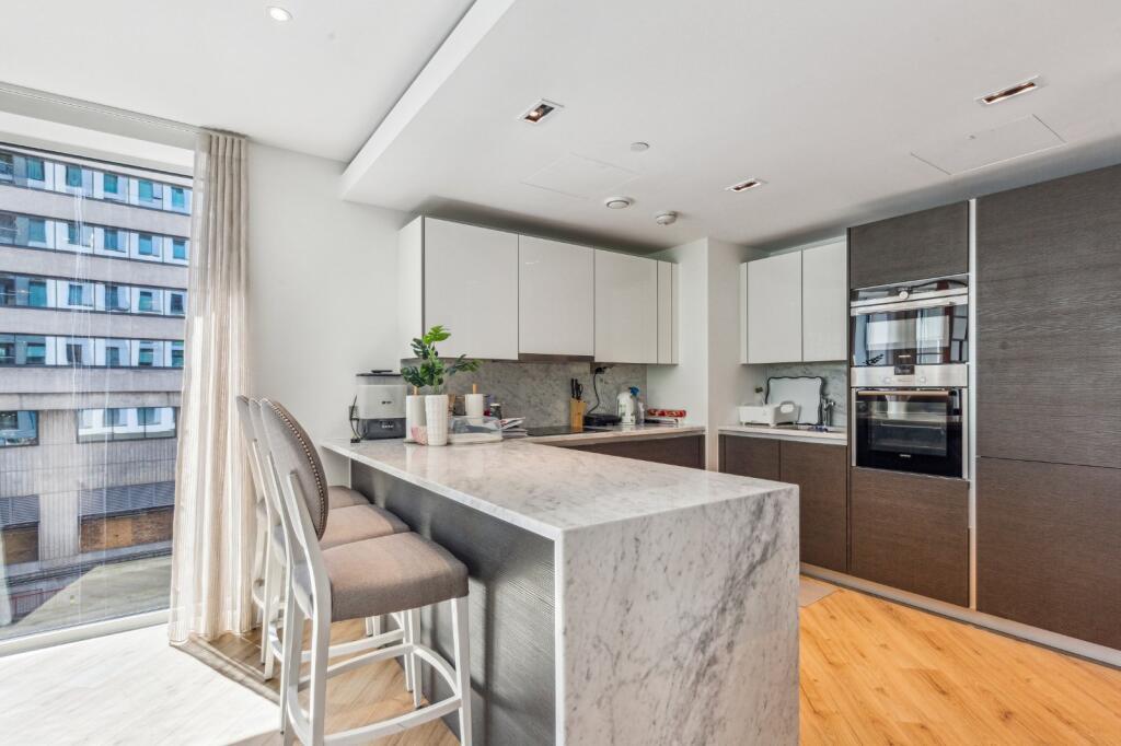 Apartment in London - View 4