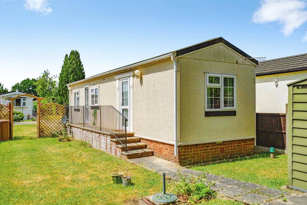 Main image of property: Shaftesbury Way, Kings Langley