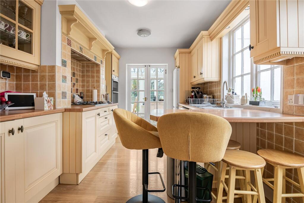 House in Radlett, Aldenham - View 5