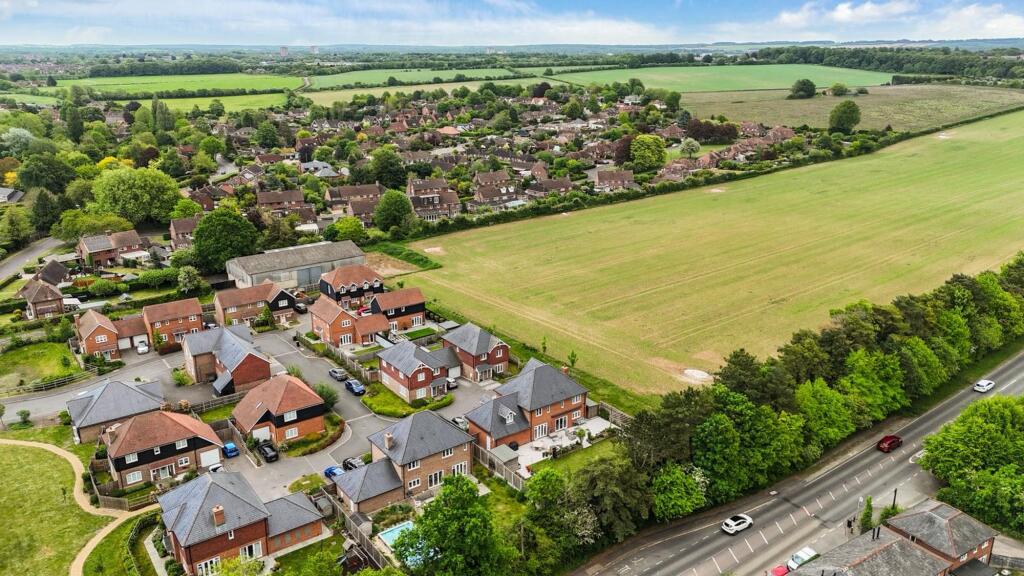 Sireburne Close, Sherborne St. John, RG24 - View 3