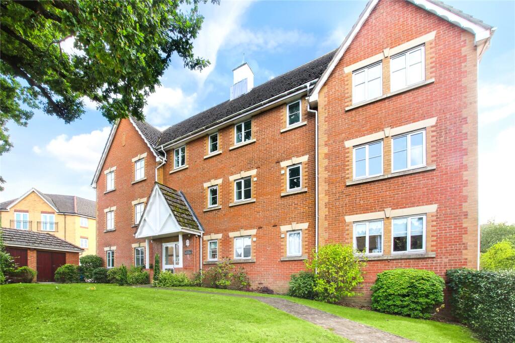 Main image of property: Boole Heights, Bracknell, RG12