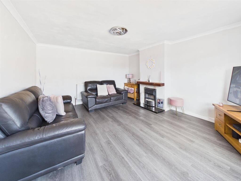 House in Gloucester, Abbotswood, Brockworth - View 2