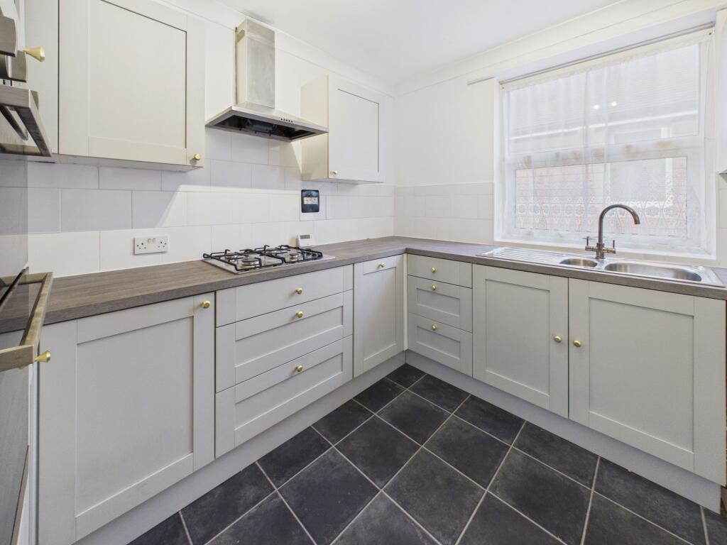 Apartment in Tonbridge - View 2