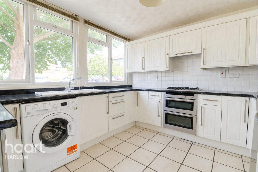 House in Harlow, The Stow - View 3