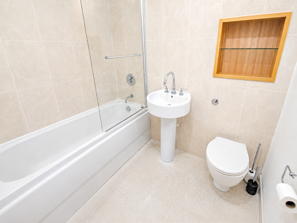 Apartment in Newcastle upon Tyne - View 4