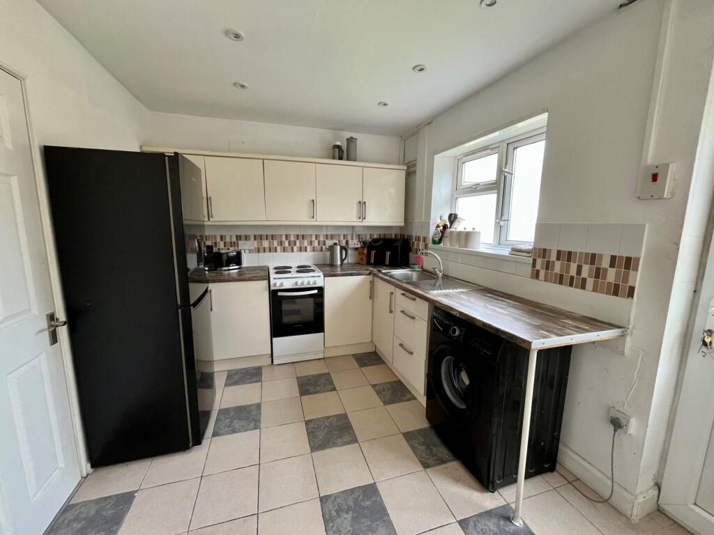 House in Hull, Kingston upon Hull - View 3