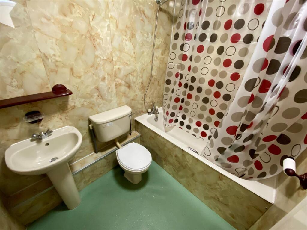 Apartment in Coventry - View 5