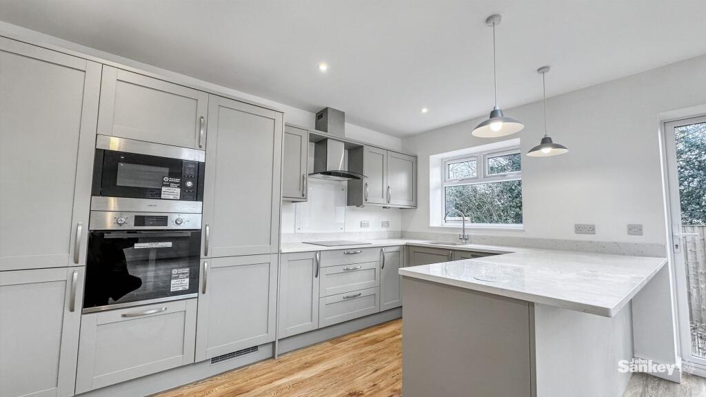 House in Ashfield, Kirkby-in-Ashfield, Nuncargate - View 2