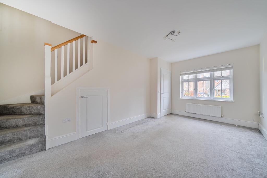 Woodland Drive, Exeter photo 3