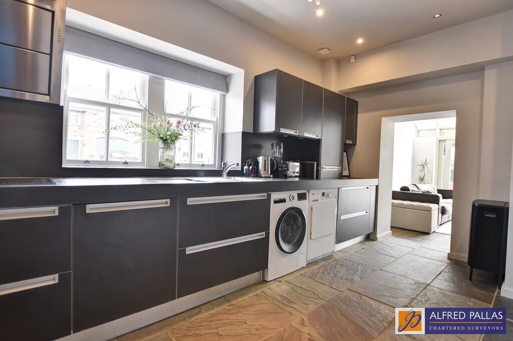 Front Street, East Boldon photo 5