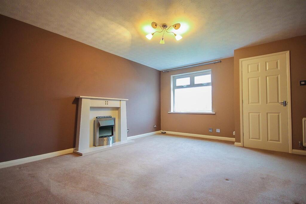 Prunella Drive, Lower Darwen photo 2