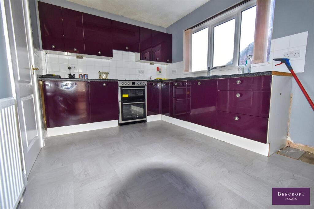 Caraway Grove, Swinton, Mexborough photo 2