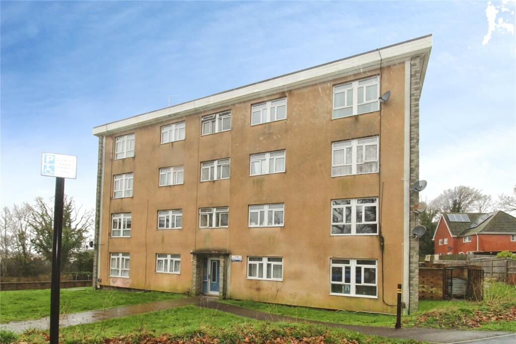 Main image of property: Tatwin Crescent, Southampton, Hampshire, SO19
