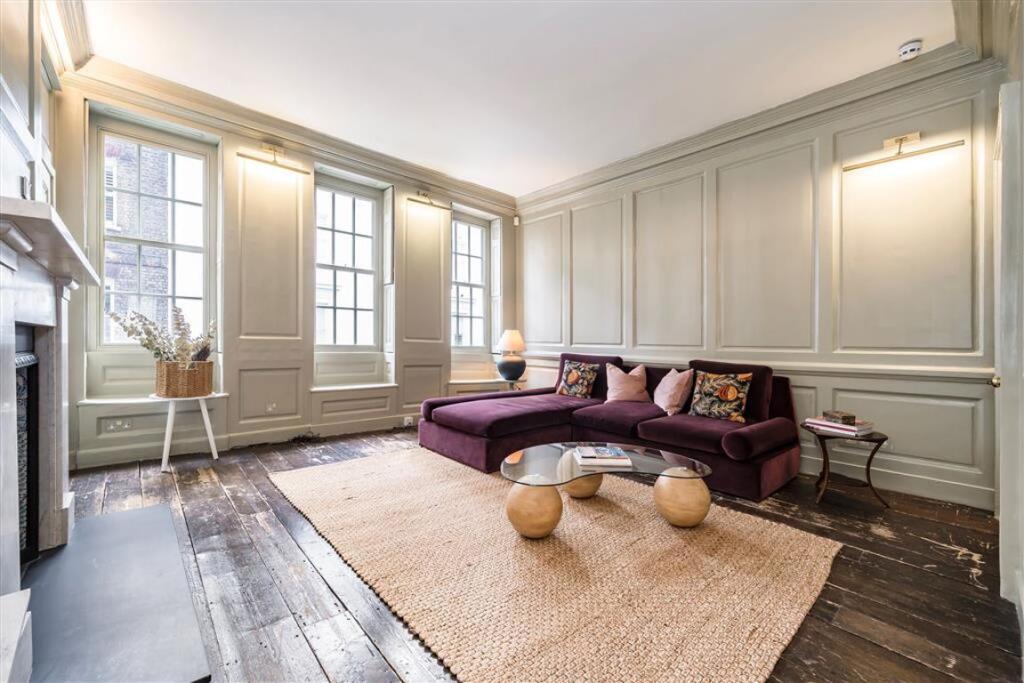 House in London - View 3