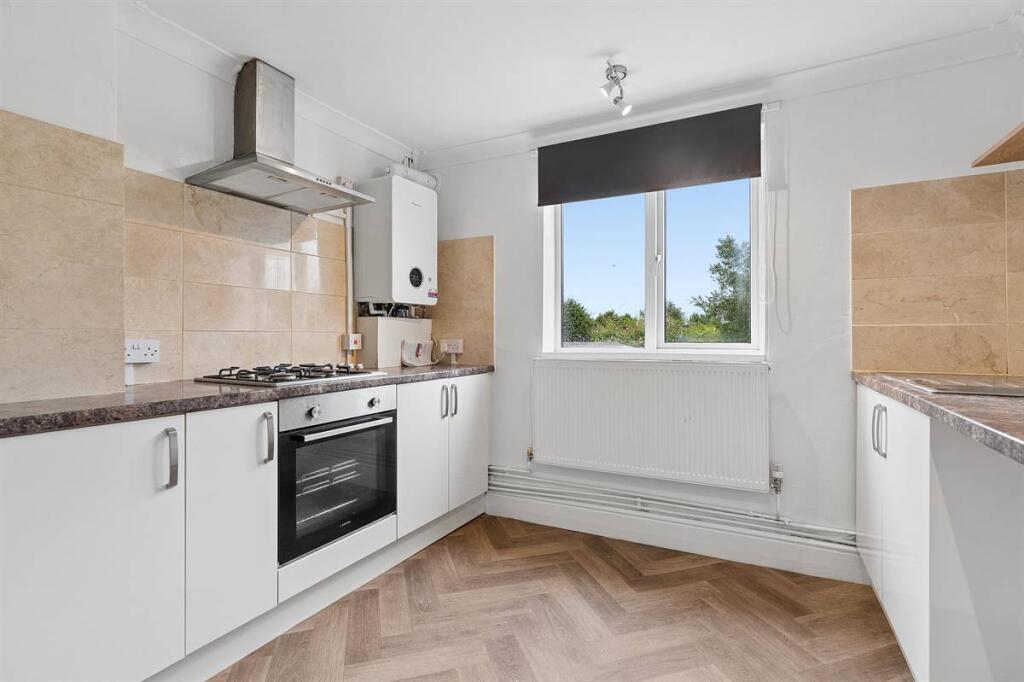 Apartment in Herne Bay, Hunter's Forstal, Oxenden - More