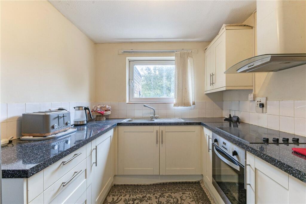 Apartment in London - More