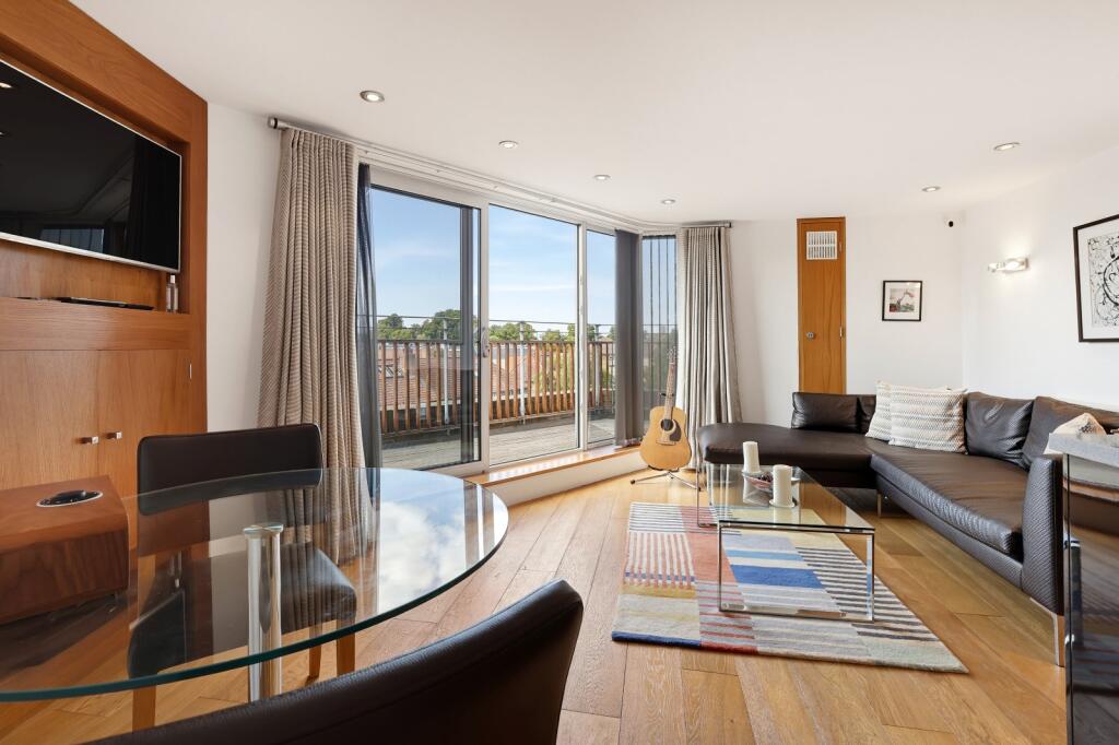 Main image of property: Belmont Road, London, W4