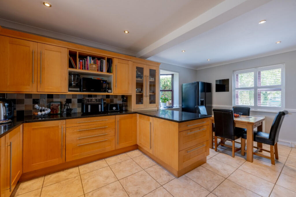 House in Peterborough - View 5