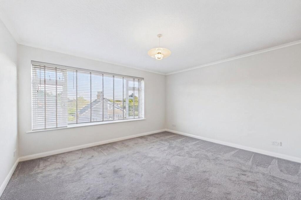 House in Spelthorne, Surrey - View 2