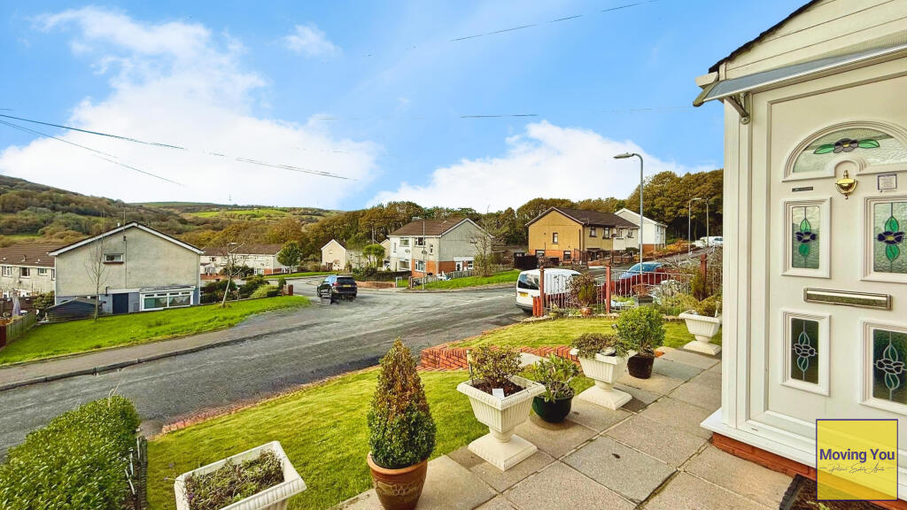 House in Pontardawe, Neath Port Talbot - View 2