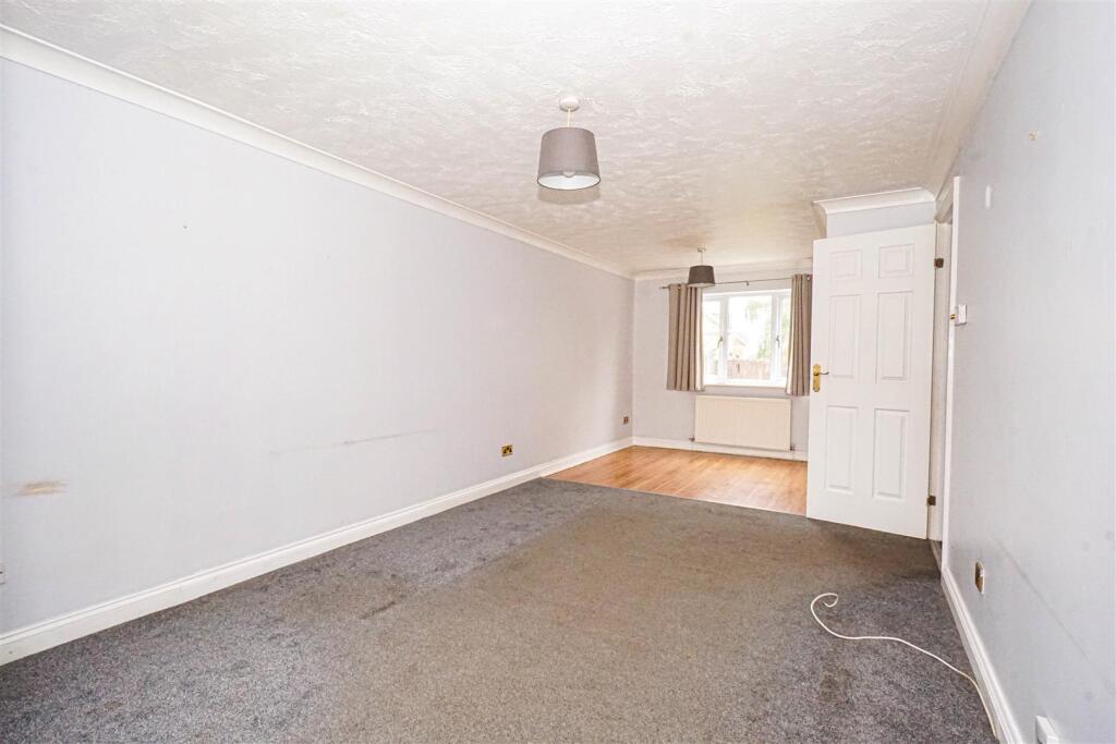 House in Tonbridge - View 3