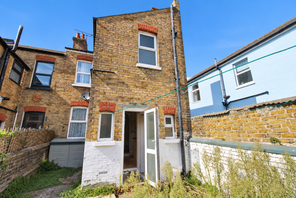 House in Canterbury - View 5