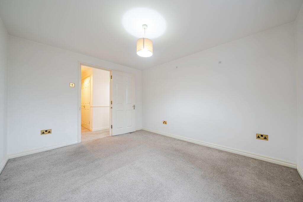 Rotherhithe Street, Codrington Court, SE16 photo 4