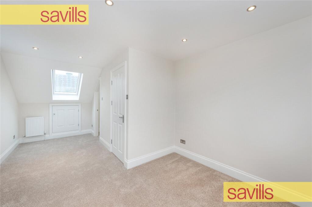 Apartment in Brentford, Hanwell - View 4