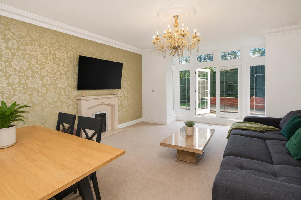 House in Northampton - View 2