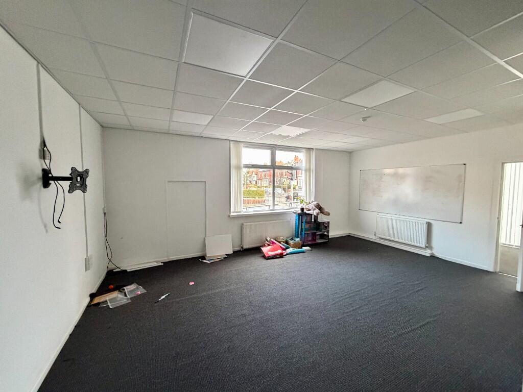 Whitegate Drive, Blackpool, Lancashire, FY3 photo 3