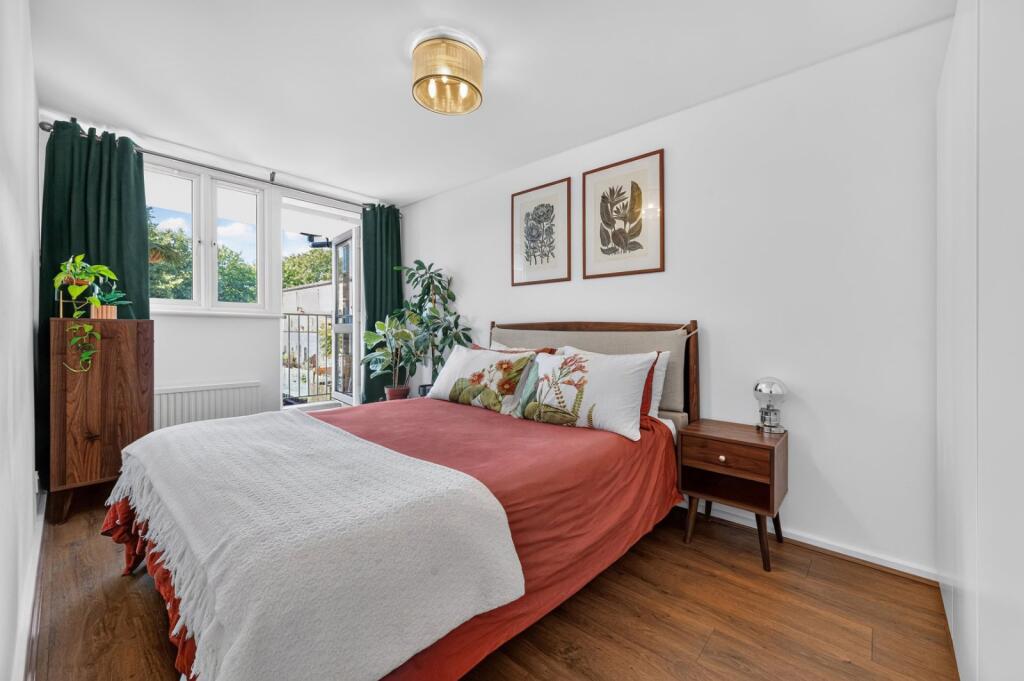 Apartment in London - View 2