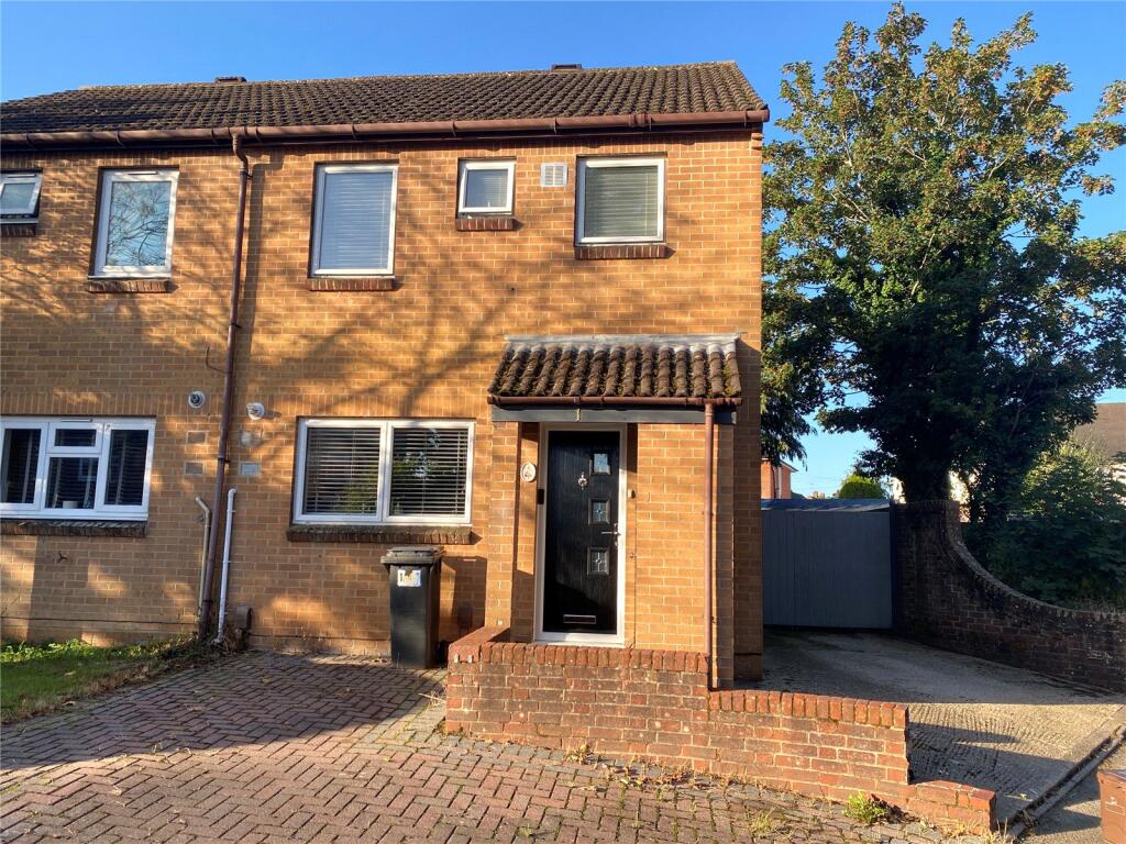 Main image of property: Pearl Gardens, Kinson, Bournemouth, Dorset, BH10