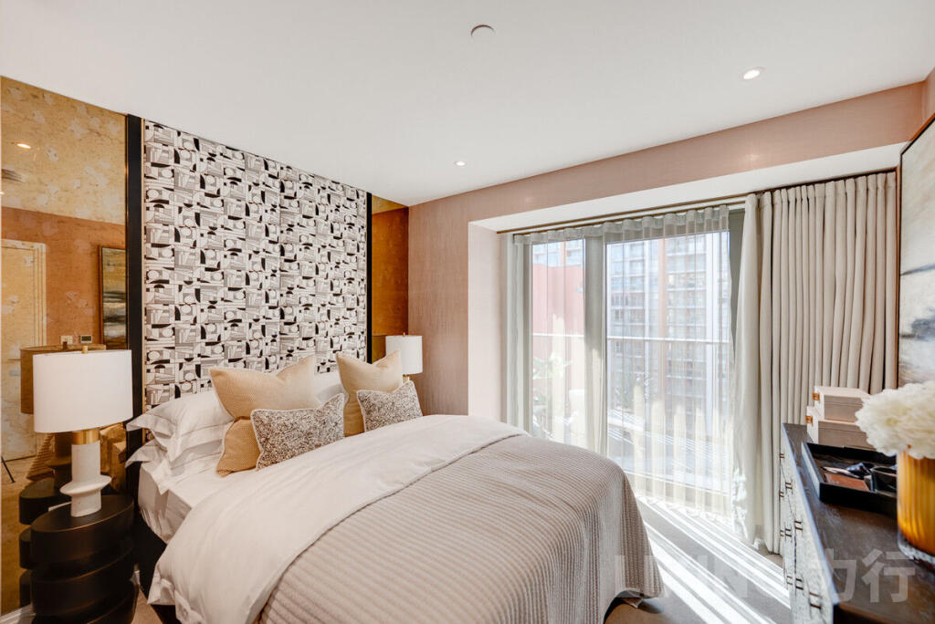 Main image of property: Queen's Cross, Custom House, E16
