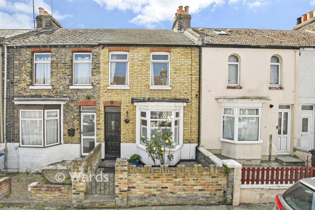 2-bed terraced on Buckingham Road, Margate, Kent, £260,000