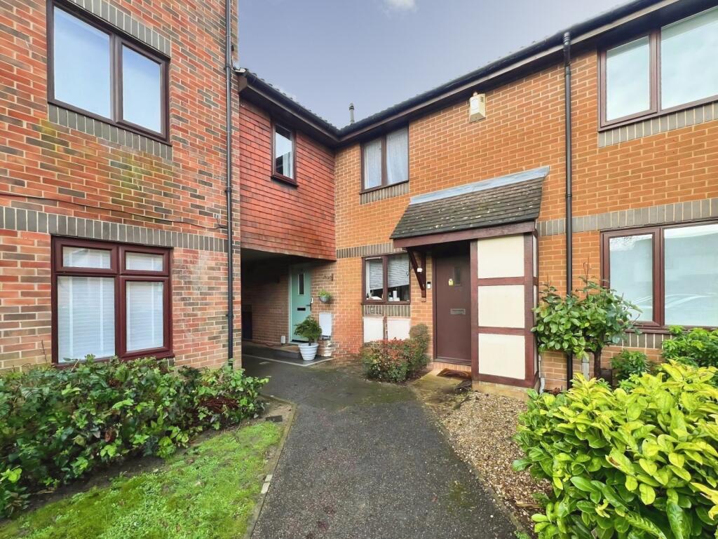 Main image of property: Spenlove Close, Abingdon, Oxfordshire, OX14