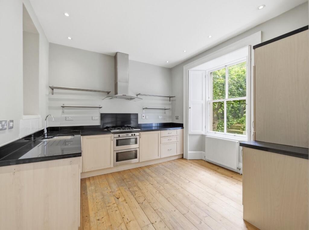 Apartment in Edinburgh - View 5