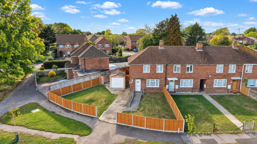 Main image of property: Grafton Road, Reading
