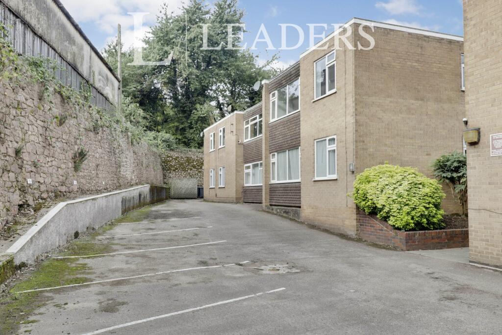 Main image of property: Farnham Court, Bond Lane, LE12