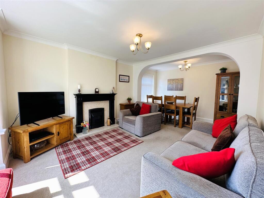 House in Selby, Westfield - View 2