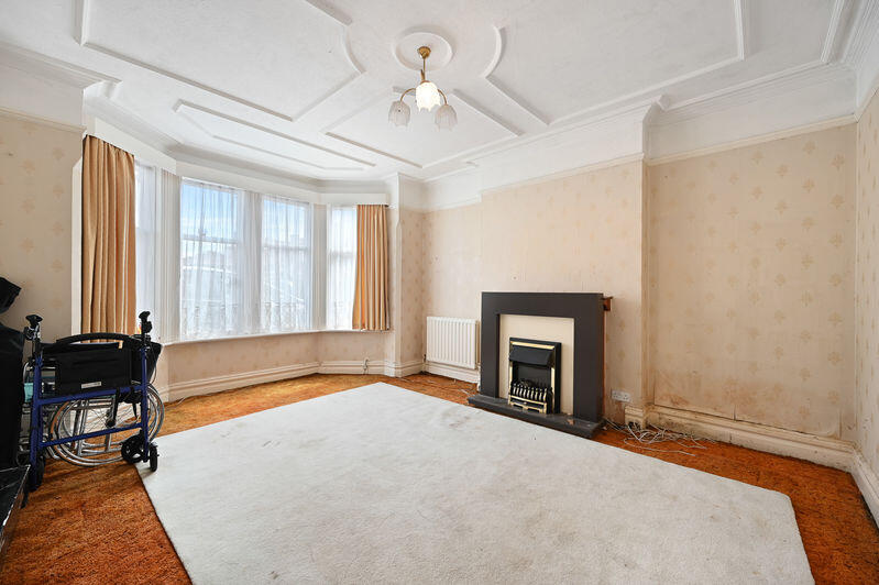 House in London - View 4