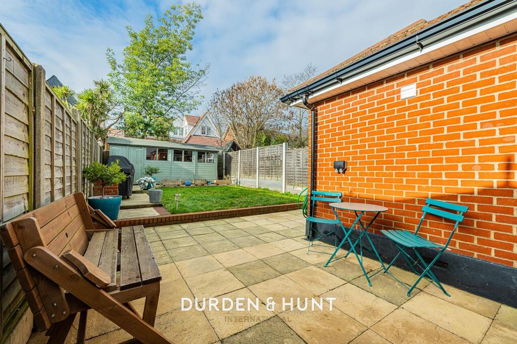 Westleigh Avenue, Leigh-On-Sea, SS9 photo 3