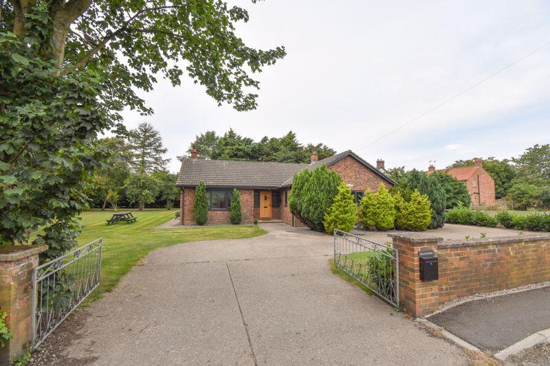 3-bed detached on Weaverthorpe, Malton, £470,000
