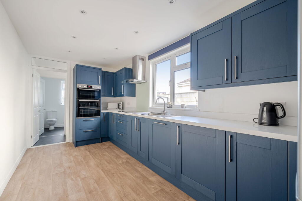 House in Gillingham, Hale - View 3