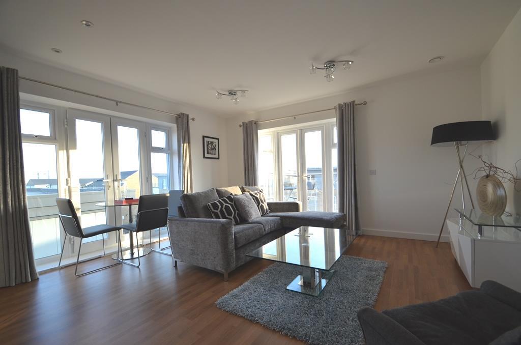 Apartment in Southall - View 4