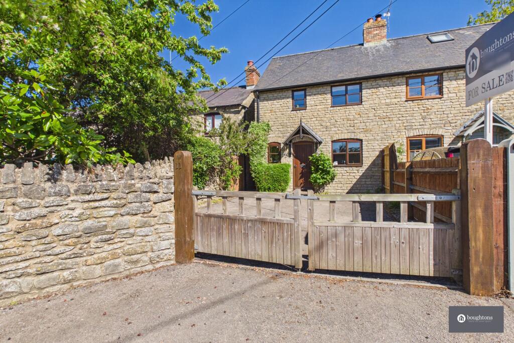 Main image of property: Park End, Croughton, NN13
