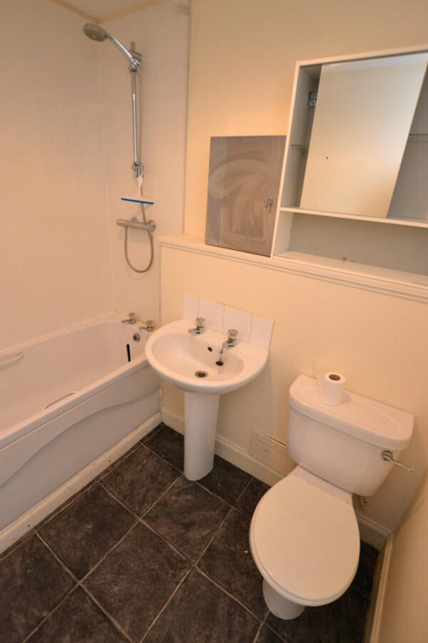 Apartment in Wishaw, Pather - View 5