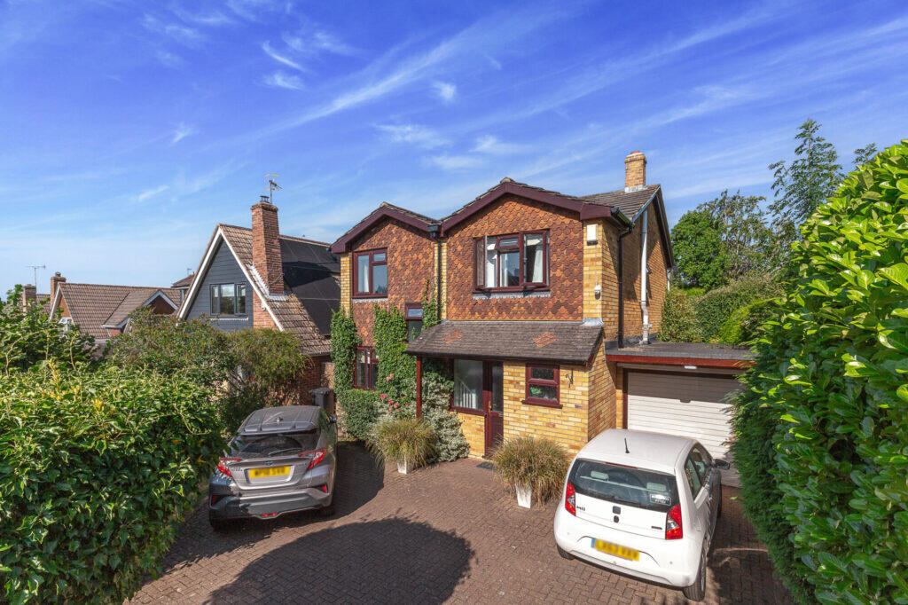 Main image of property: Farnham Lane, Langton Green, TN3