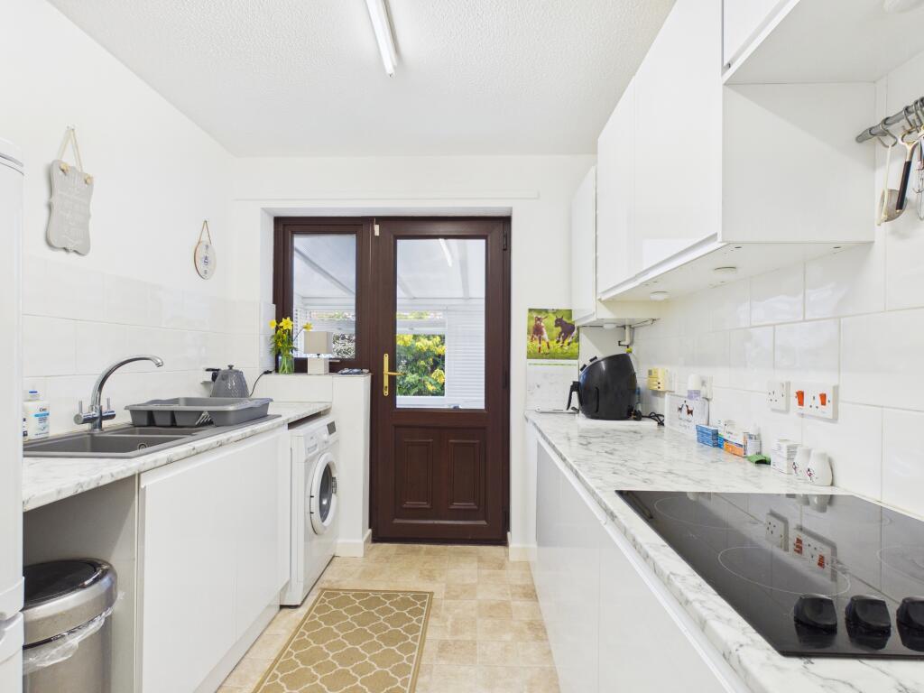 Willow Court, Bridgwater photo 4